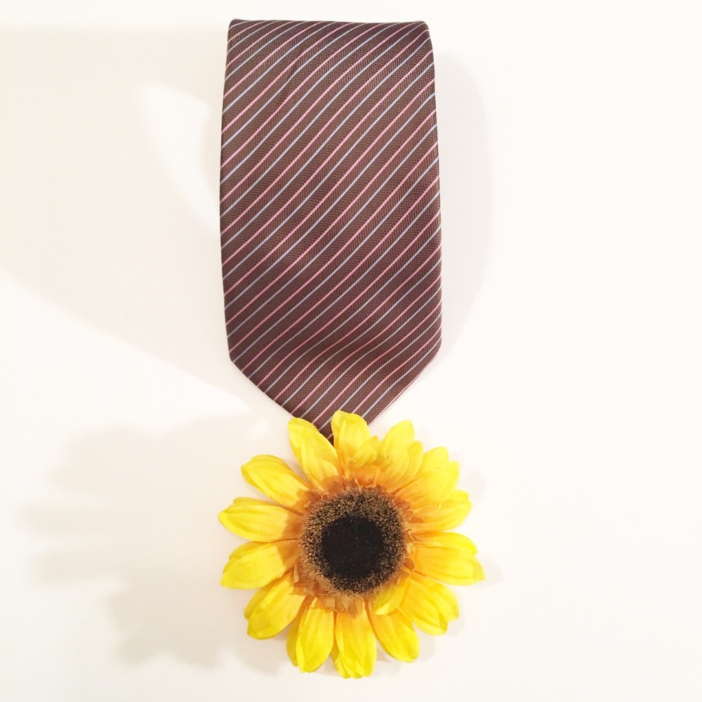 Hugo Boss men's necktie brown/blue/pink stripes